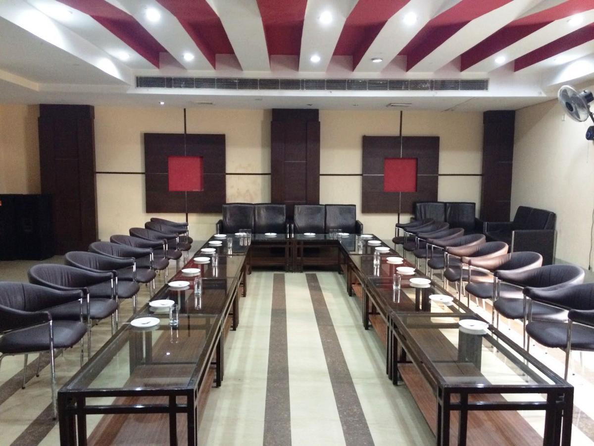 Elm Tree Amritsar Hotel Exterior photo